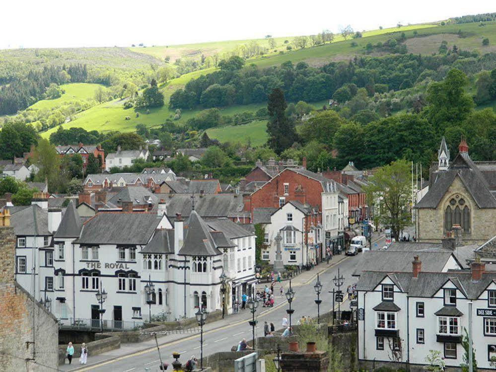 The Royal Hotel Llangollen Exteriér fotografie